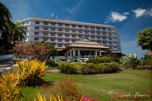 บี.พี. สมิหลาบีช โฮเต็ลแอนด์รีสอร์ท (B.P. Samila Beach Hotel &amp; Resort)